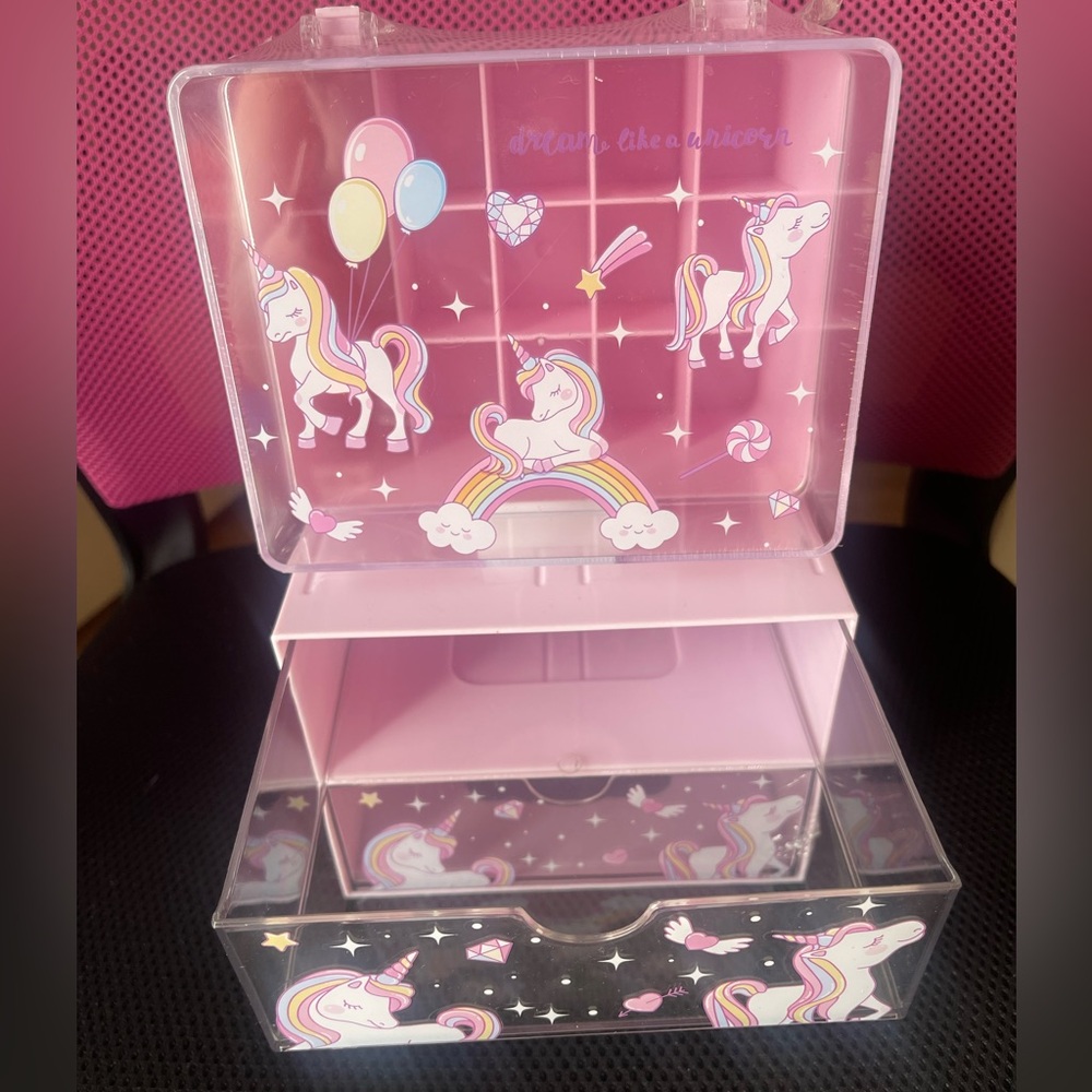 💞🦄✨NWT | MINISO💖💟 Unicorn designs Drawer Organizer set + 💄Lipstick organizer💋